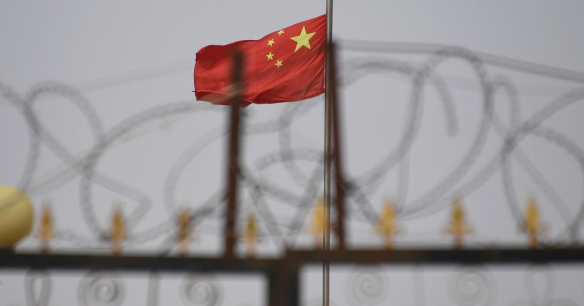 Understanding of restrictions on US investments in China with discs and artificial intelligence