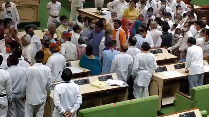 51 cases filed against Rajasthan MLAs and MPs, this order of the Supreme Court to increase tension