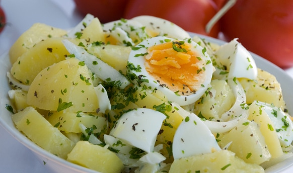 Potato salad and cooked eggs – web medicine