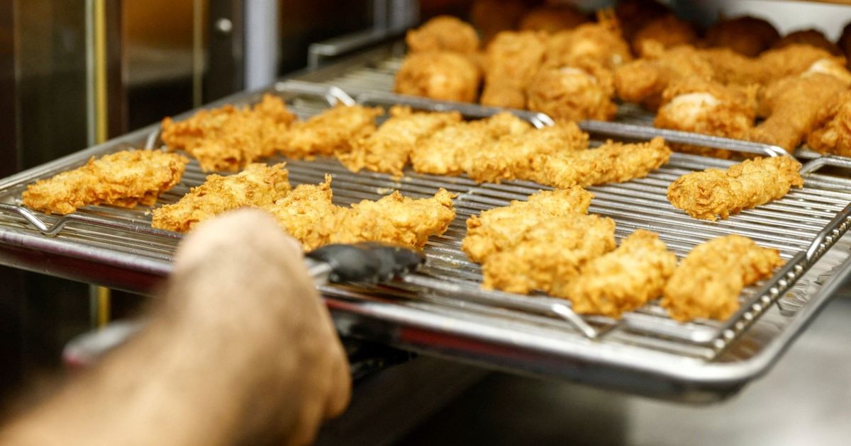 The risks of food poisoning and how to prevent them