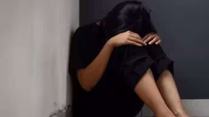 Brother took sister’s friend to friends she would shock 3 days