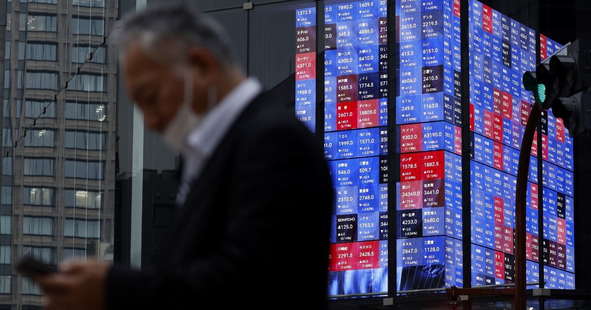 Most Asian stocks have returned to a stormy session in “Wall Street”