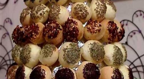 Bread with cheese and olives – web medicine