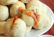 There are some healthy and delicious food during dinner, so you should try pizza bag too, note easy recipe