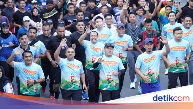 Thousands of participants have fun Run Karhutla, Riau Regional Police