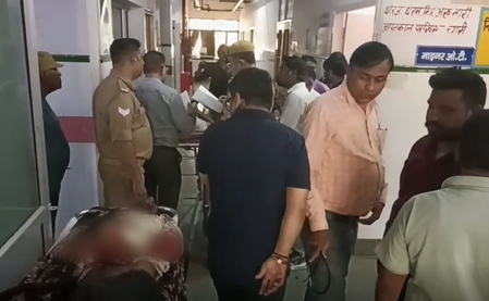 Two buses clash with two buses in Sambhal, more than 12 people injured