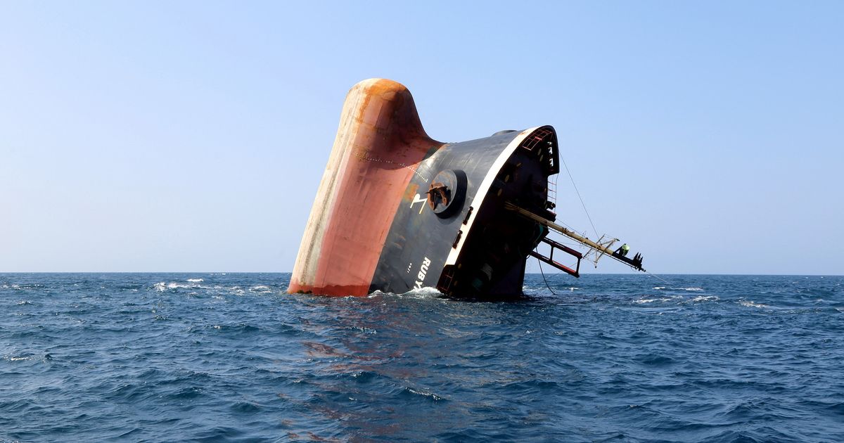 Yemenite political disputes disrupt the restoration of a damaged internet cable in the Red Sea