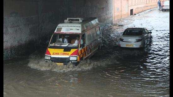 22 people were killed due to heavy rains in up, yogi had relief