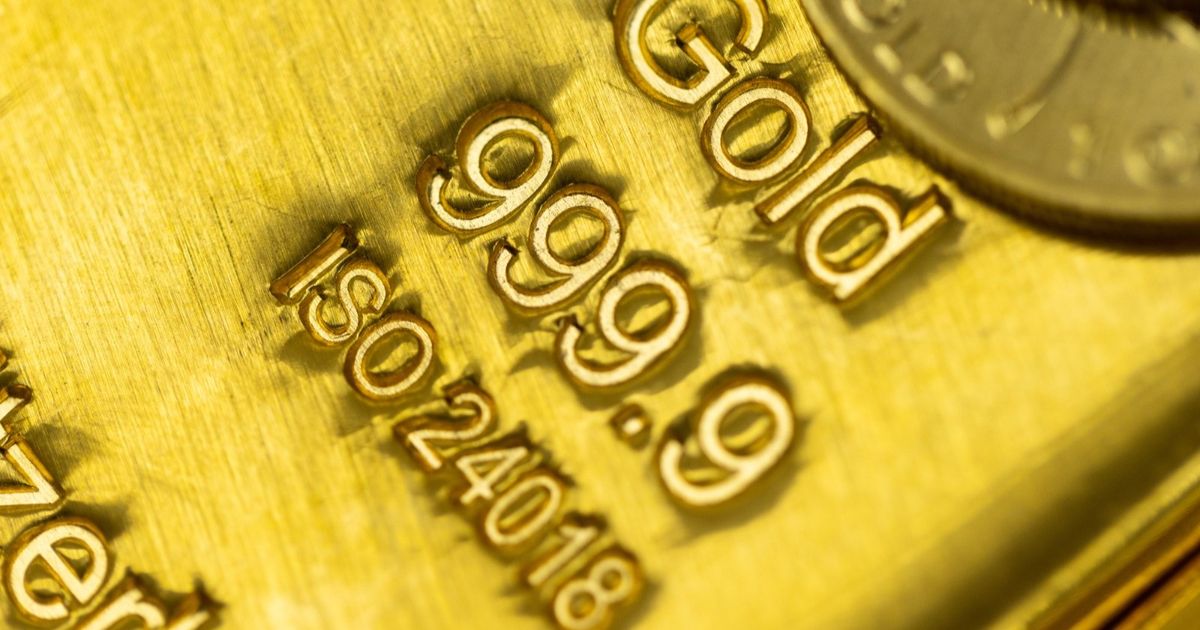“Goldman”: The global gold price is on its way to $ 4000 per ounce