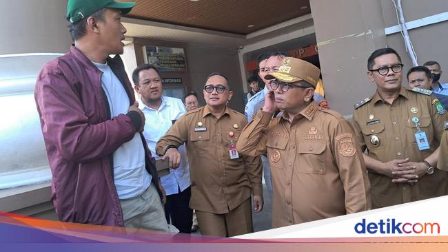 Banten -Provincial Government is still trying to describe the rope to pay vehicle tax at Samsat
