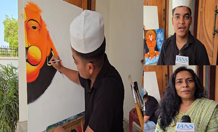 Shri Ram -Watched Making the painting of Hanuman, the gift of Varanasi, wants to give to Premier Modi