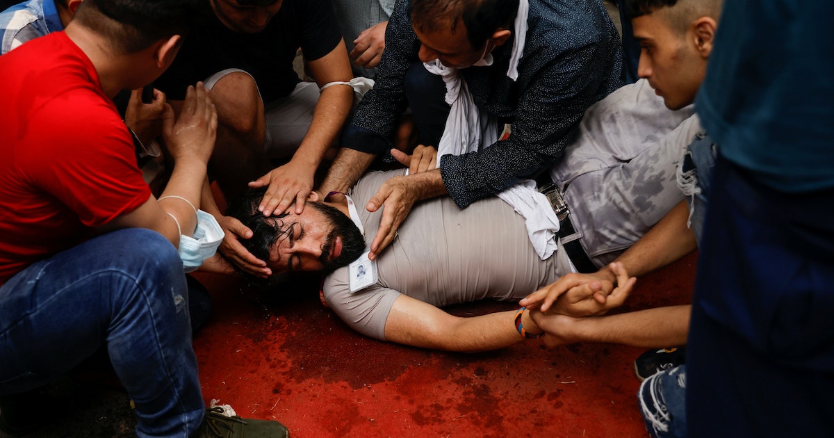 Learn to the necessary first aid in the case of faint