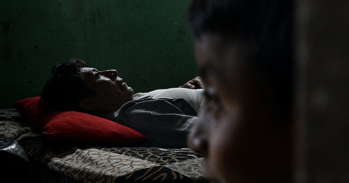 To Corona .. Dengue Fever is a new health crisis that kills Peruvian residents