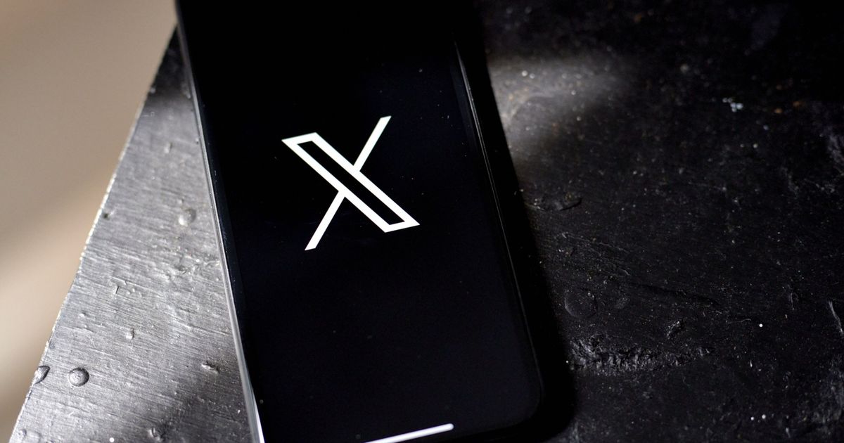 Vidliti reduces her evaluation of her share in “X” in February by 5.7%