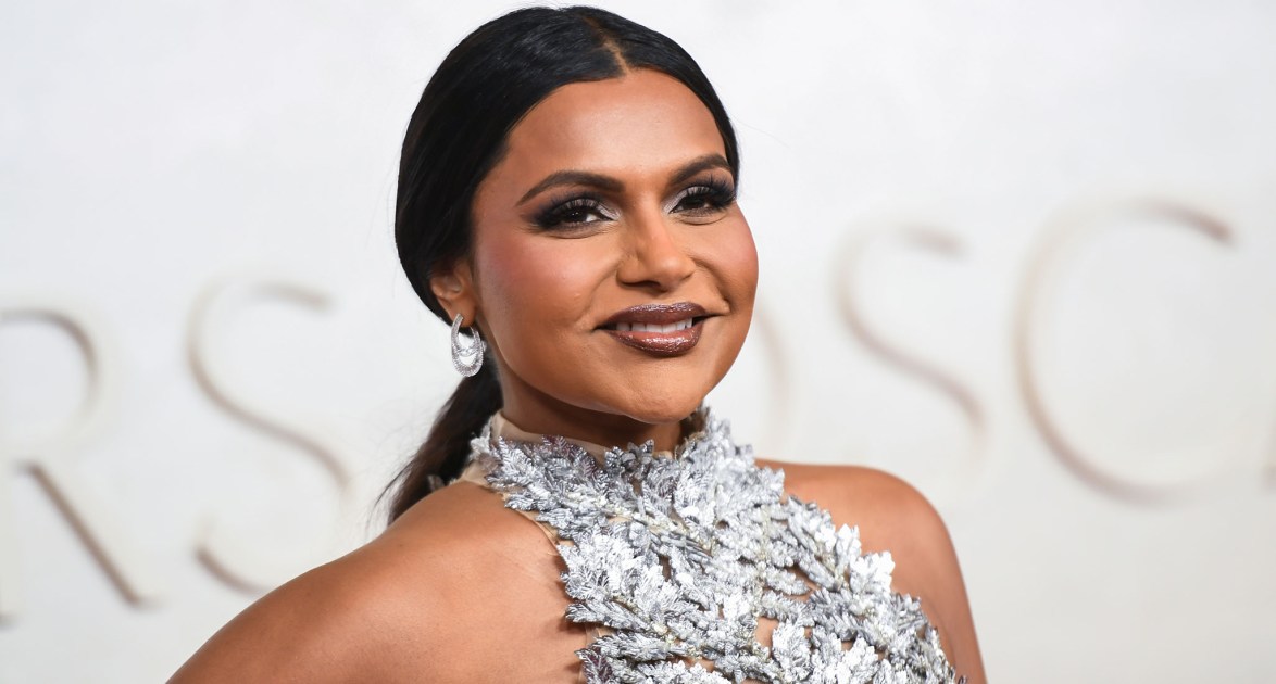 Where to Snag Mindy Kaling’s Fiery Red Blazer Dress – ryan