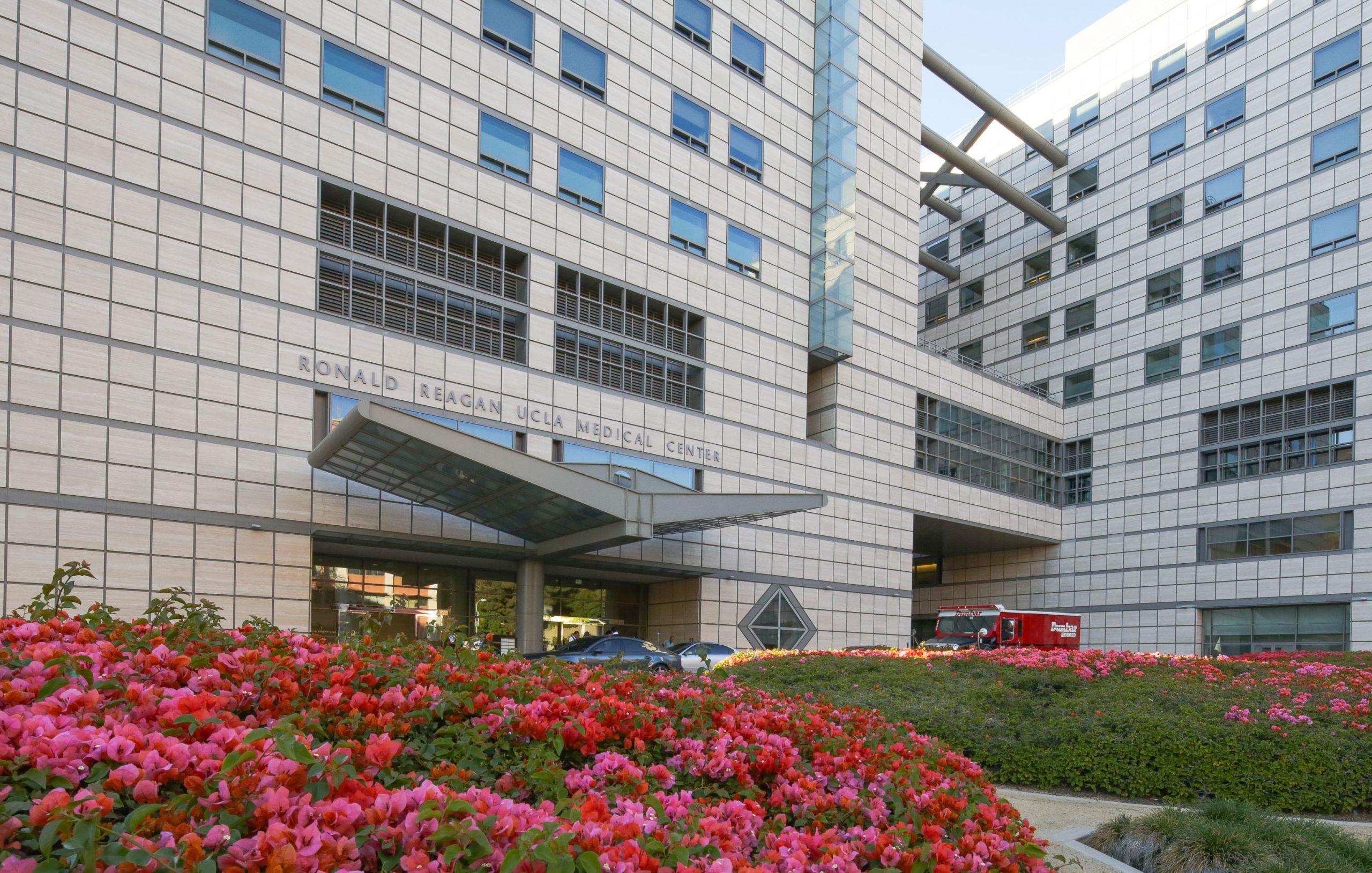 2 U.S. Hospitals Top 2025 World’s Best Hospitals Ranking – ryan