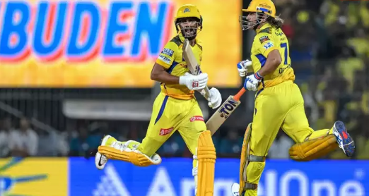 Ruturaj Gaikwad uncovered MS Dhoni on Instagram? There was a riot on social media, what is the matter