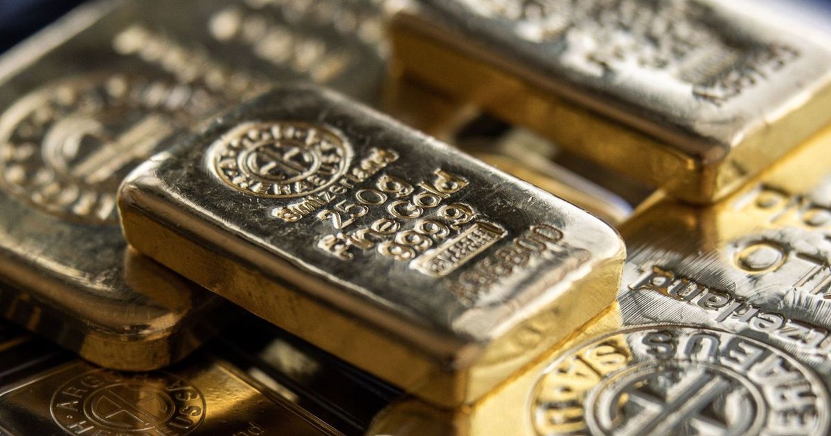 Stability controls gold prices, amid the anticipation of Trump’s presidency