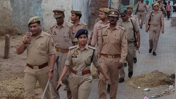 Four people injured in Thakur and Dalits for raising offensive slogans in the march of Ambedkar – collide between two groups of Thakur and Dalits in Mathura over offensive slogans in Barri