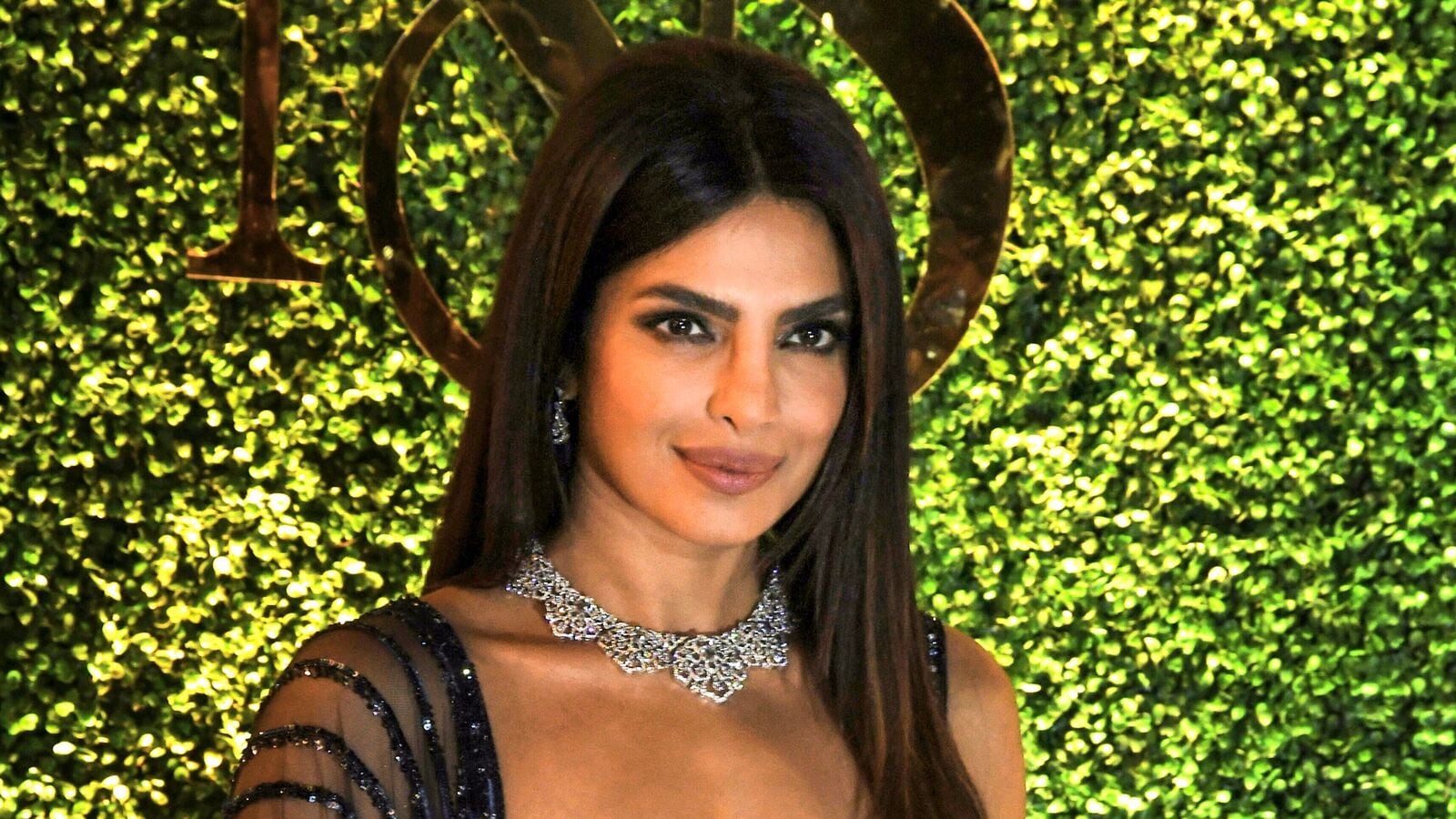 Priyanka Chopra reunited with co-star Zac Efron of Baywatch for new project; Shares Post | All you need to know | Today news
