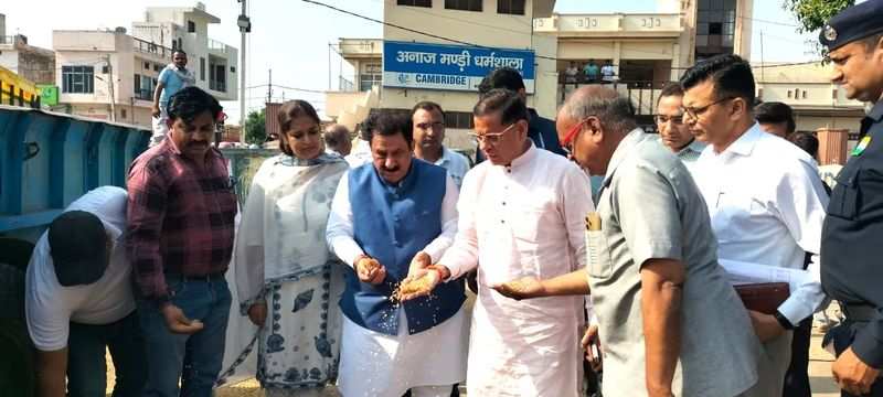 Ensures timely upliftment of wheat: Minister Nagar has instructed officials