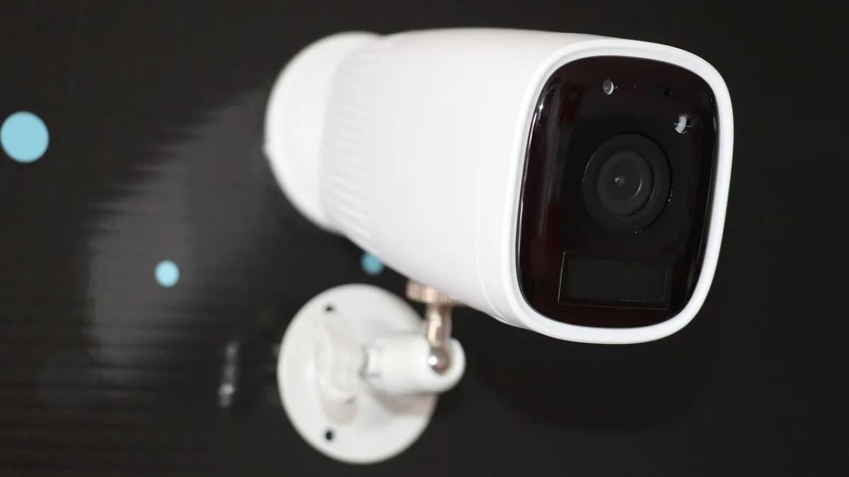 Best CCTV camera for home outside: Full protection against burglars and offenders