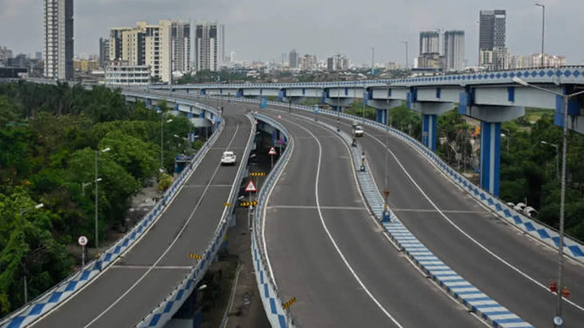 A new double Decker review will be built in Pune soon to deal with the problem of traffic jams