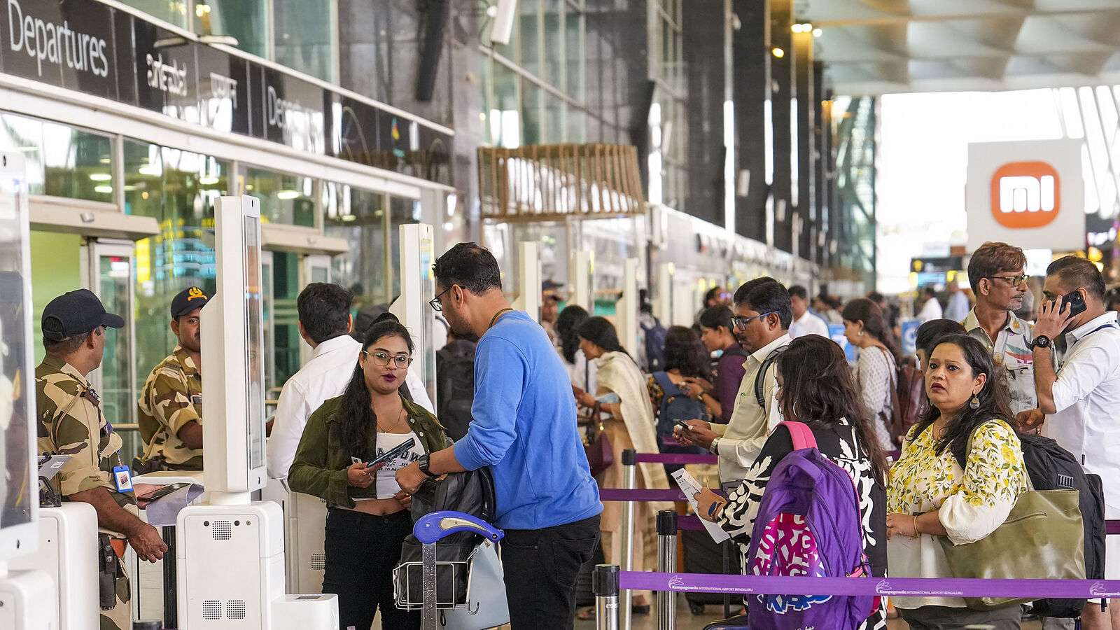 Bengaluru Airport explains ‘No Change’ to display boards to viral video about ‘No Hindi’ on the screens of the screens | Today news