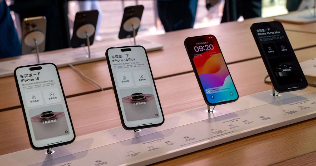 IPhone sales drop 24% in China