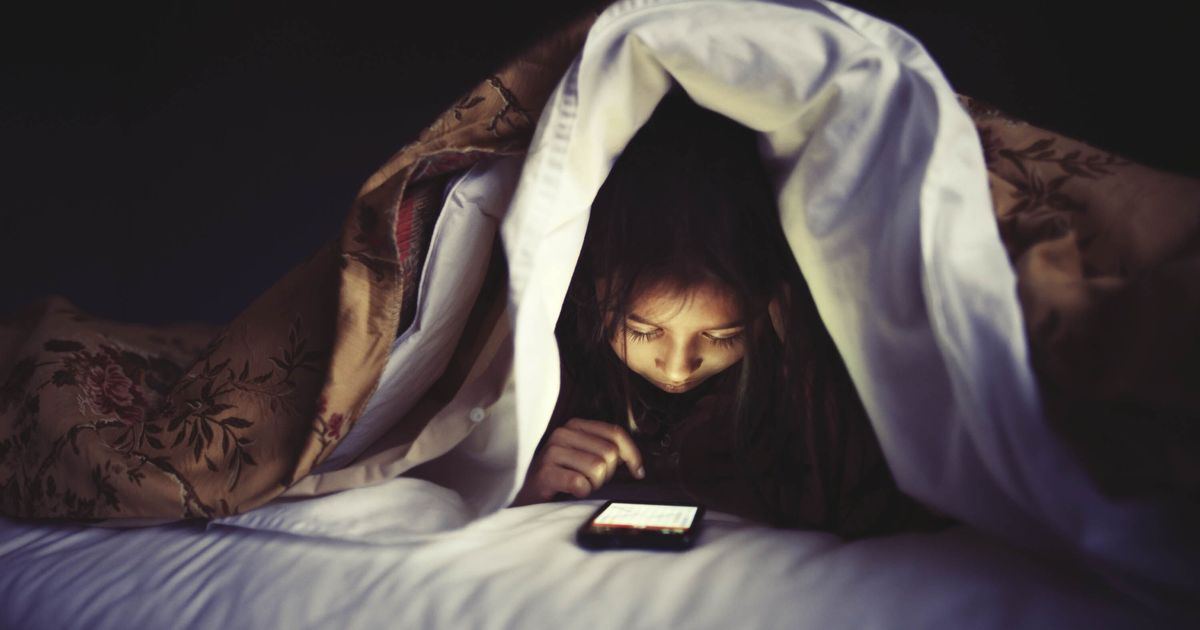 Giving smartphones to kids looks like a folding exchange trading