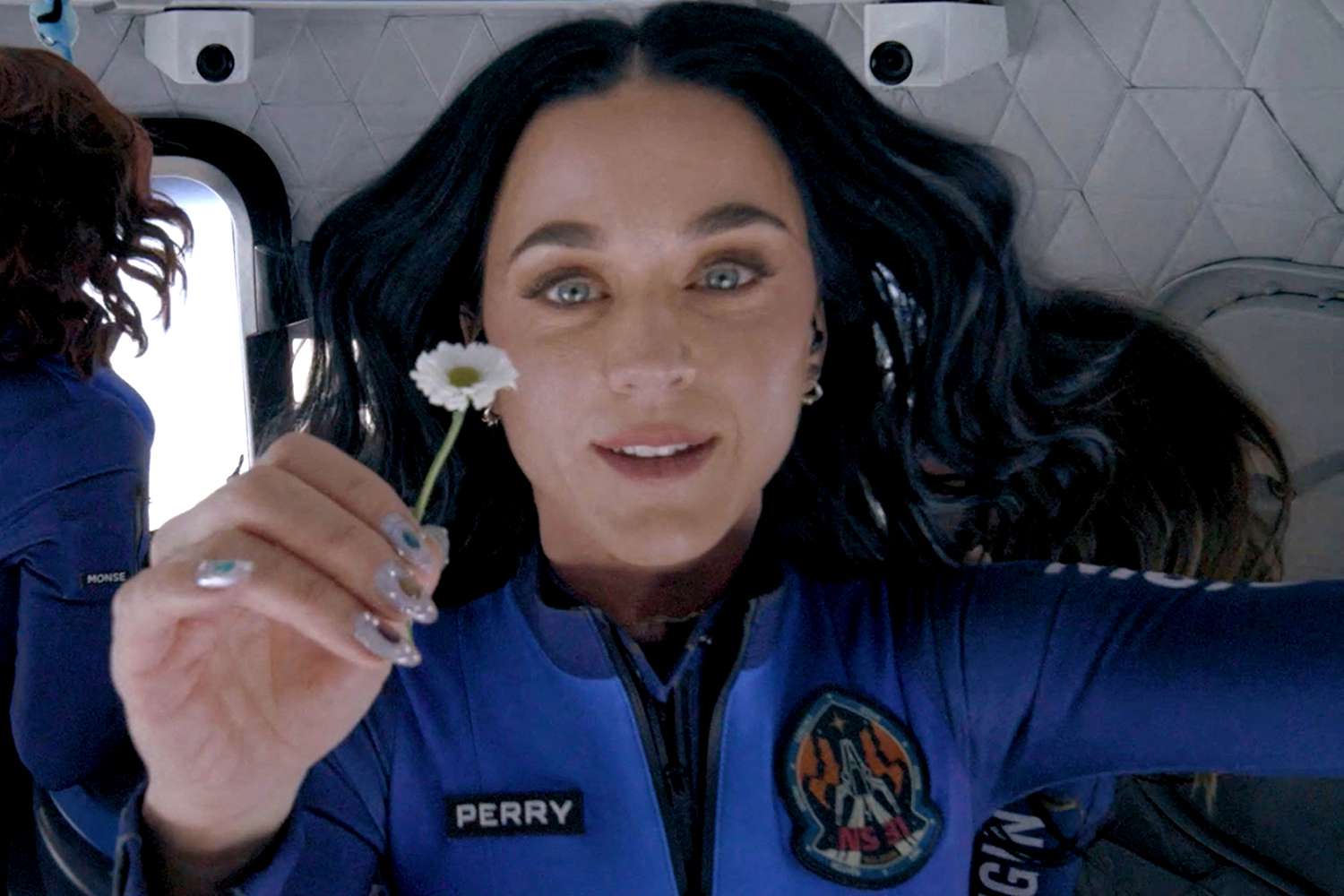 Katy Perry Floats Upside Down in Space in Video from Inside Blue Origin Capsule – ryan