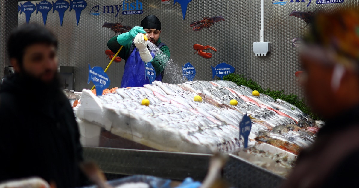 Tips for fish eating .. the best types and healthy quantities