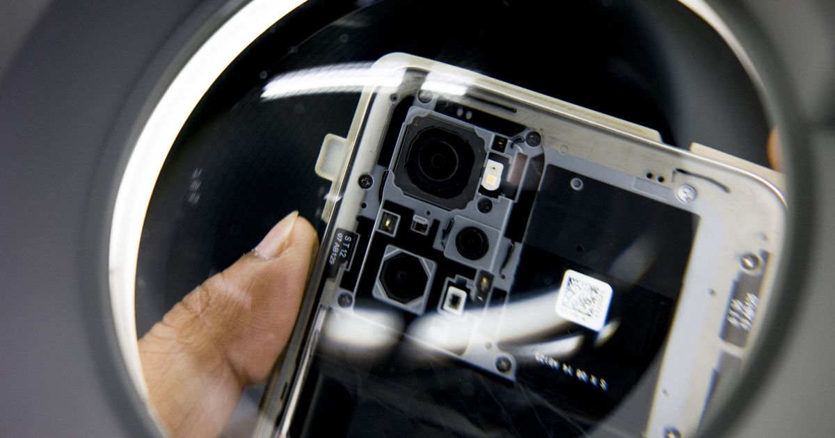 India slowly acquires a market share for exporting electronics from China
