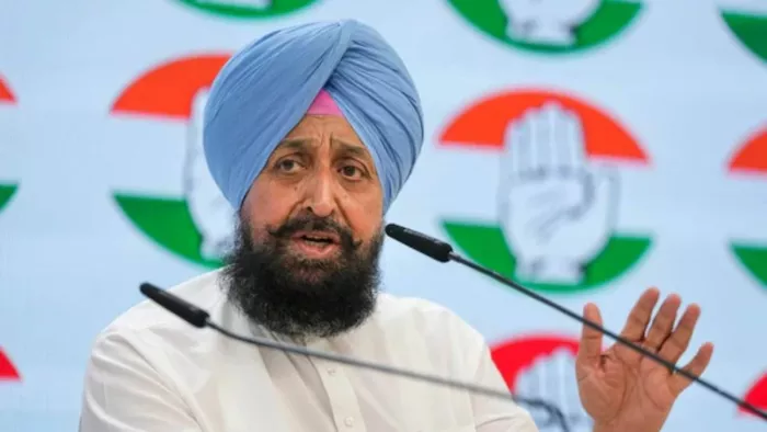 Long interrogation of Bajwa over bomb attacks, sources could not say; Congress workers stayed outside the police station – police questioned the leader of Congress, Pratap Singh Bajwa, more than 5 hours at 50 bombs claim