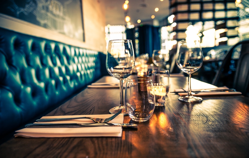 Two Mothers Diverged In a Fancy Restaurant (and Both Were Happy) – ryan