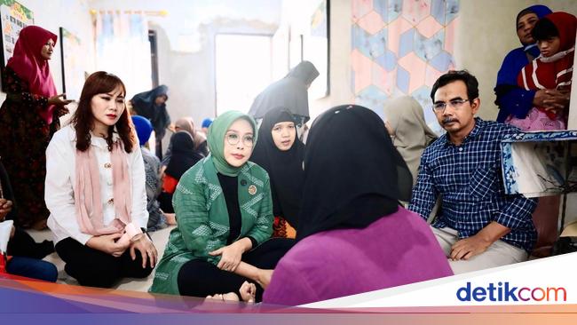 Fatma Gus Ipul if children’s disability therapy submits in Sidoarjo