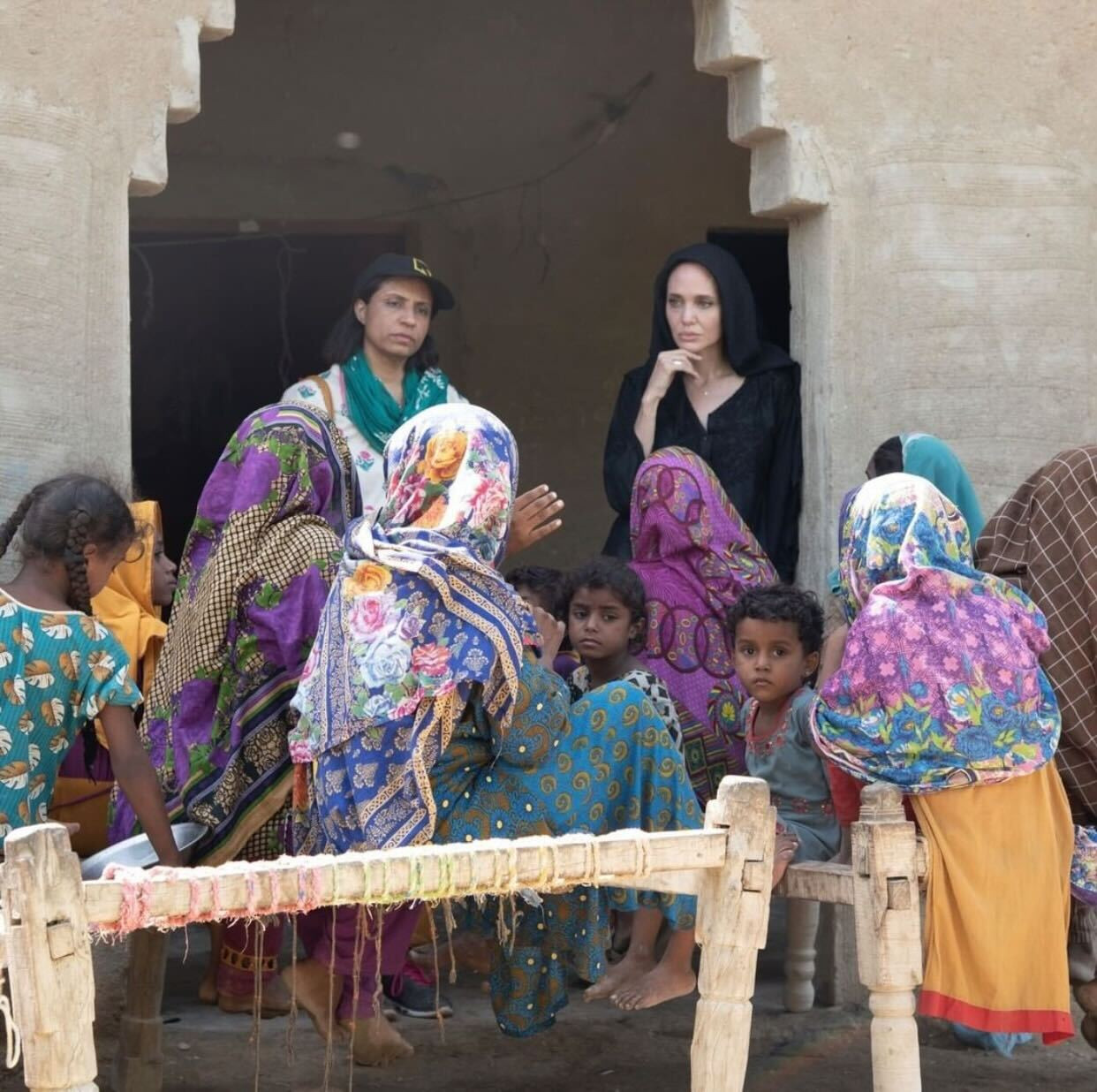 In Pictures: Angelina Jolie Visits Flood-Hit Areas