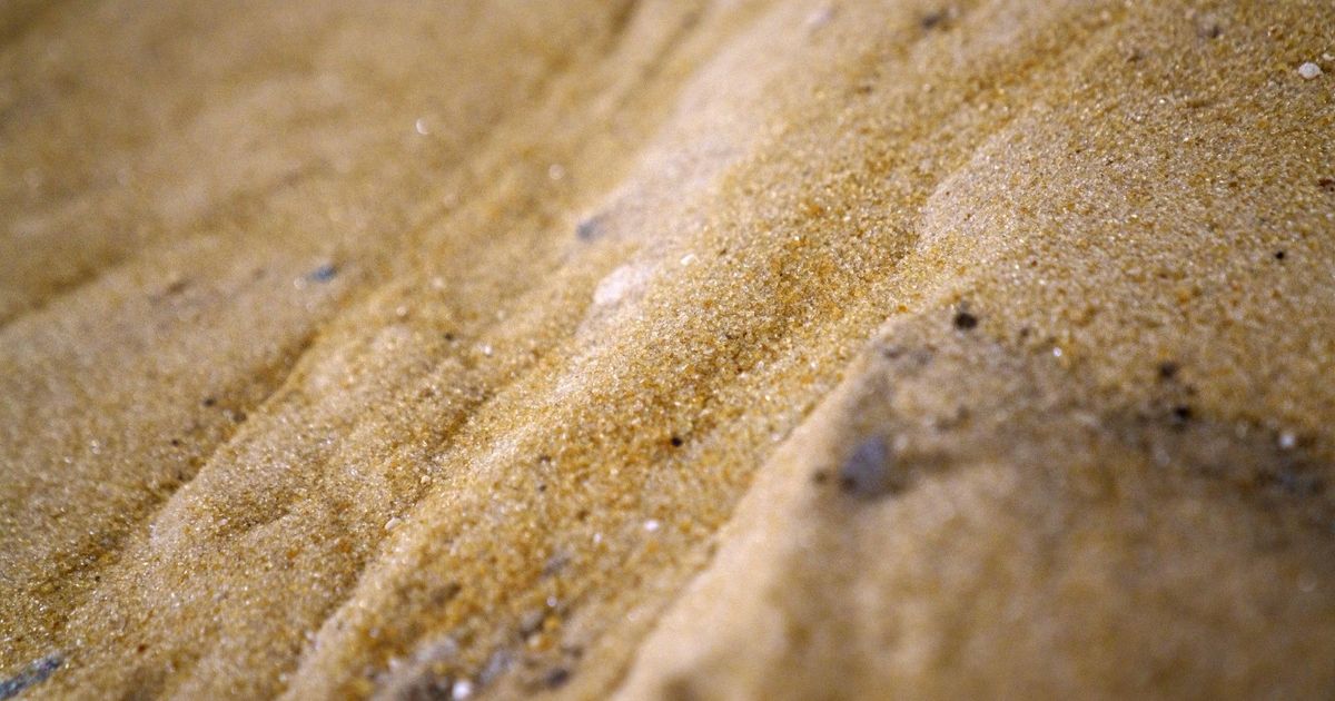 Sugar prices expand their losses amid betting on improving supplies
