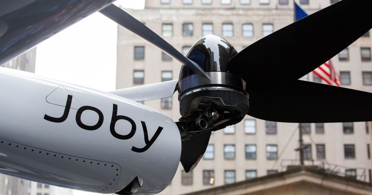 Flying taxi starts flying in the air of Dubai in 2025