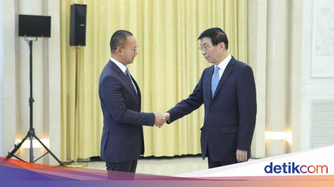 Meeting Chinese MPR chairman Eddy Soparno discussed the Energy Security Program