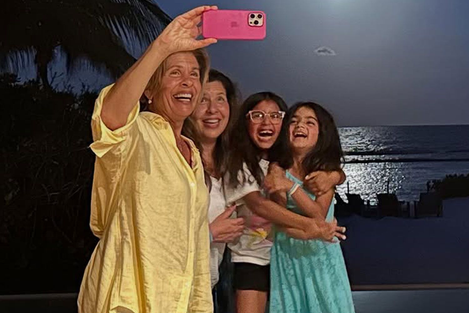 Hoda Kotb Has Girls Getaway with Her 2 Daughters, Sister Hala: Photo – ryan