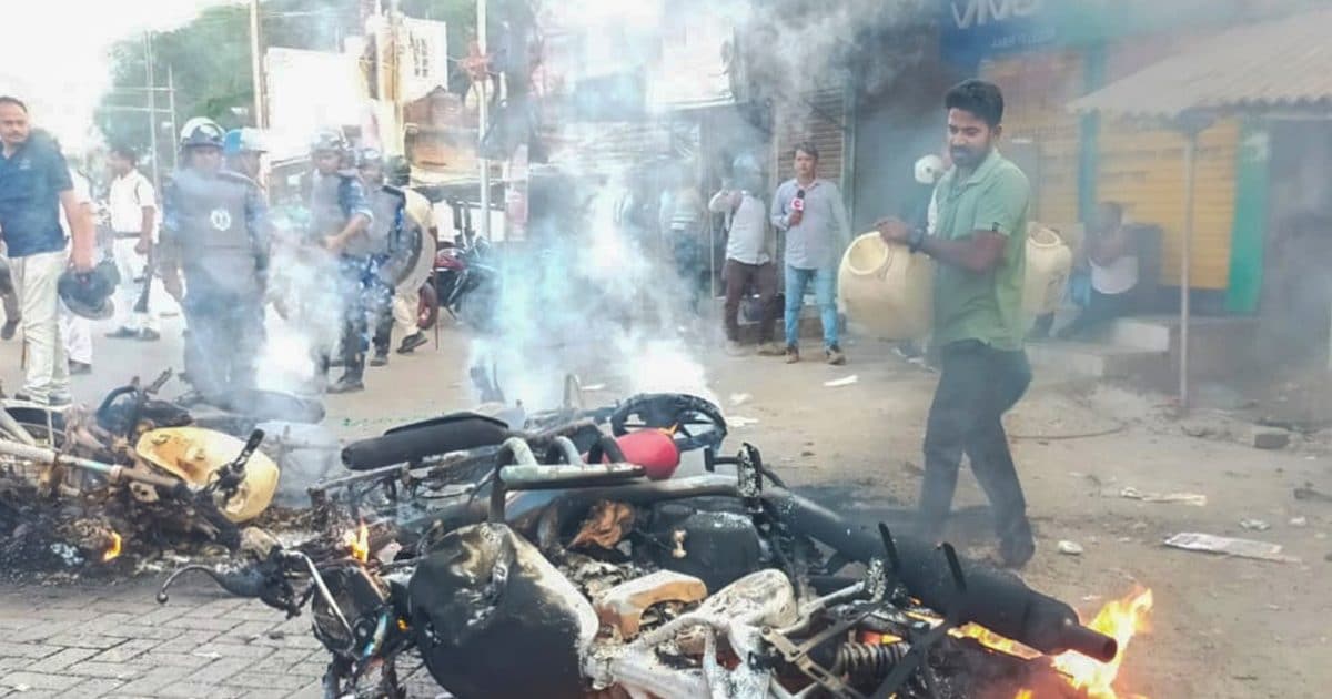 Murshidabad Violence LIVE Updates: वक्‍फ कानून पर कल होगी सुप्रीम कोर्ट में बहस, CJI करेंगे न्‍याय