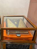 What is the weight of the basic copies of the Constitution?