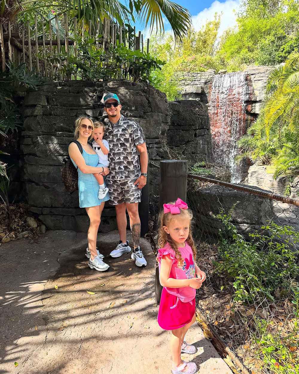 Brittany Mahomes’ Stylish Dresses During Family Disney Visit – ryan