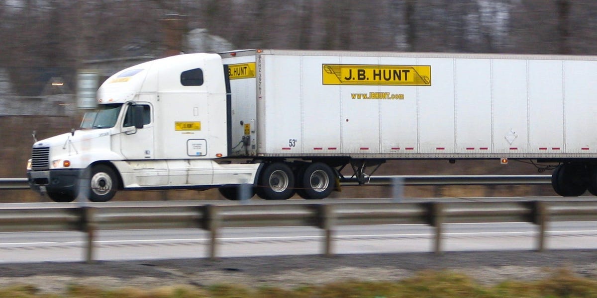 J.B. Hunt Q1 Earnings Show Freight-Market Recession Still Ongoing – ryan
