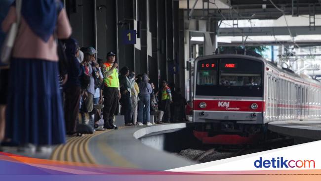 The truck broke on the Tangerang station track, the KRL journey was disturbed