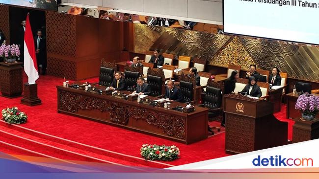 The DPR opens the Trial Period III, Puan emphasized the geopolitical trade tariff war