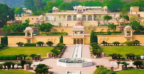 Taj Mahal is not only in Agra but also in Jaipur, you also have to visit your partner this weekend