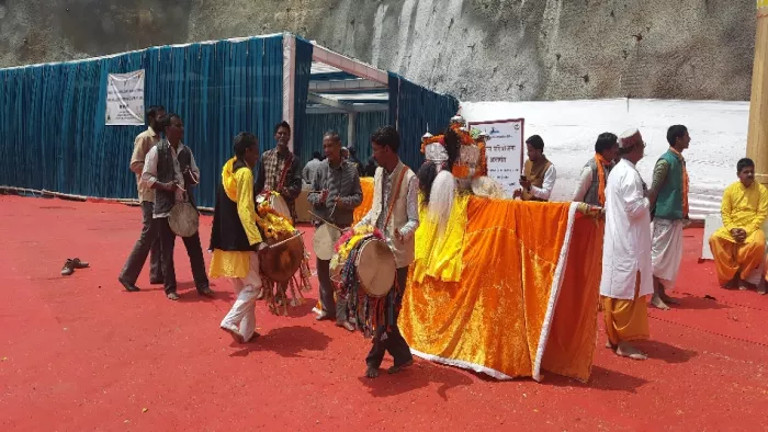 Silkyara Tunnel: Baby Boukhanag’s Darshan will be done before coming in, has become a good! When the consumption company that went to his shelter – Silkyara Tunnel Baba Baukhnags Blessing before entrance