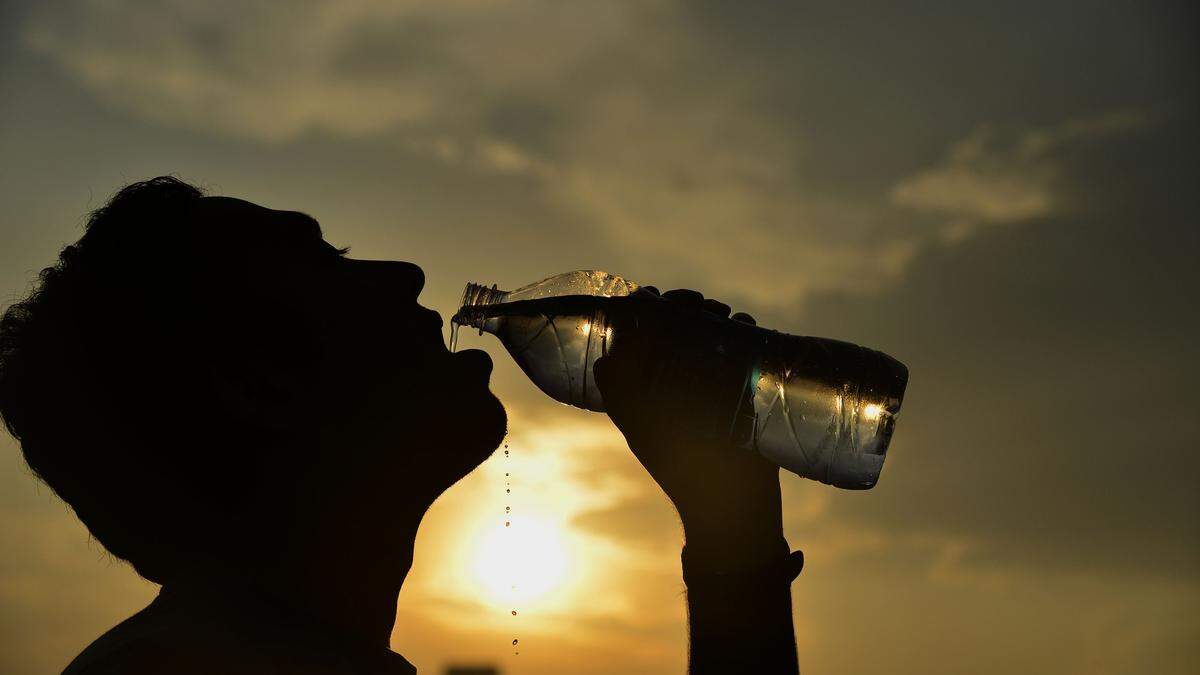 The heat temperature in the city is rising due to heat